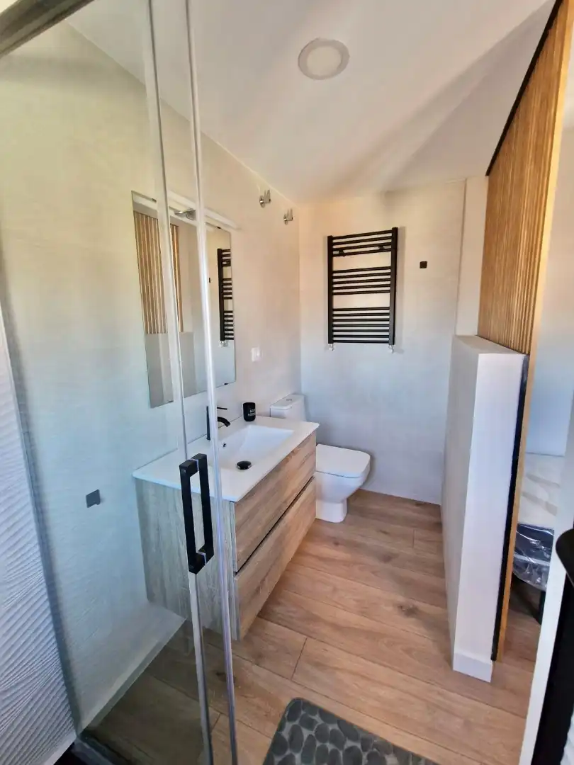 Bathroom of Flat for share in Ávila  with Heating, Terrace and Furnished