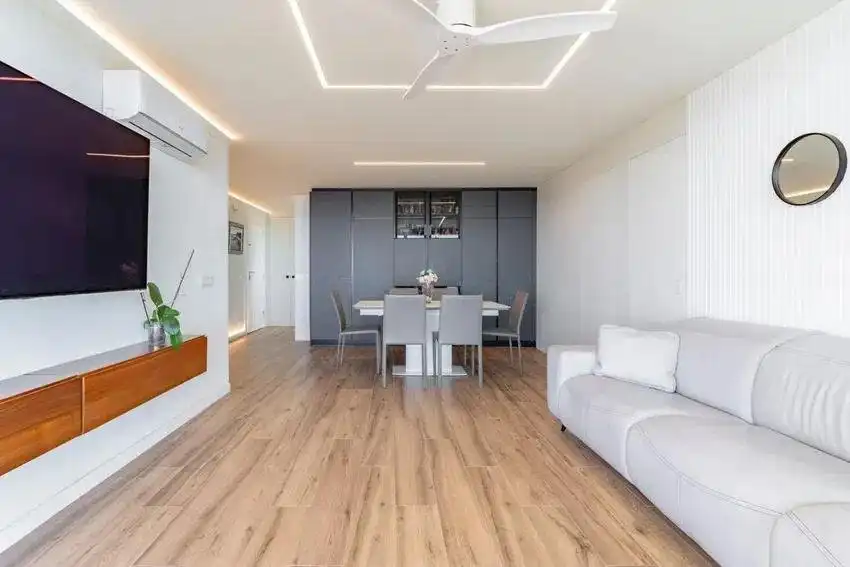 Sala de estar de Piso en venta en Marbella con Aire acondicionado, Calefacción y Jardín privado