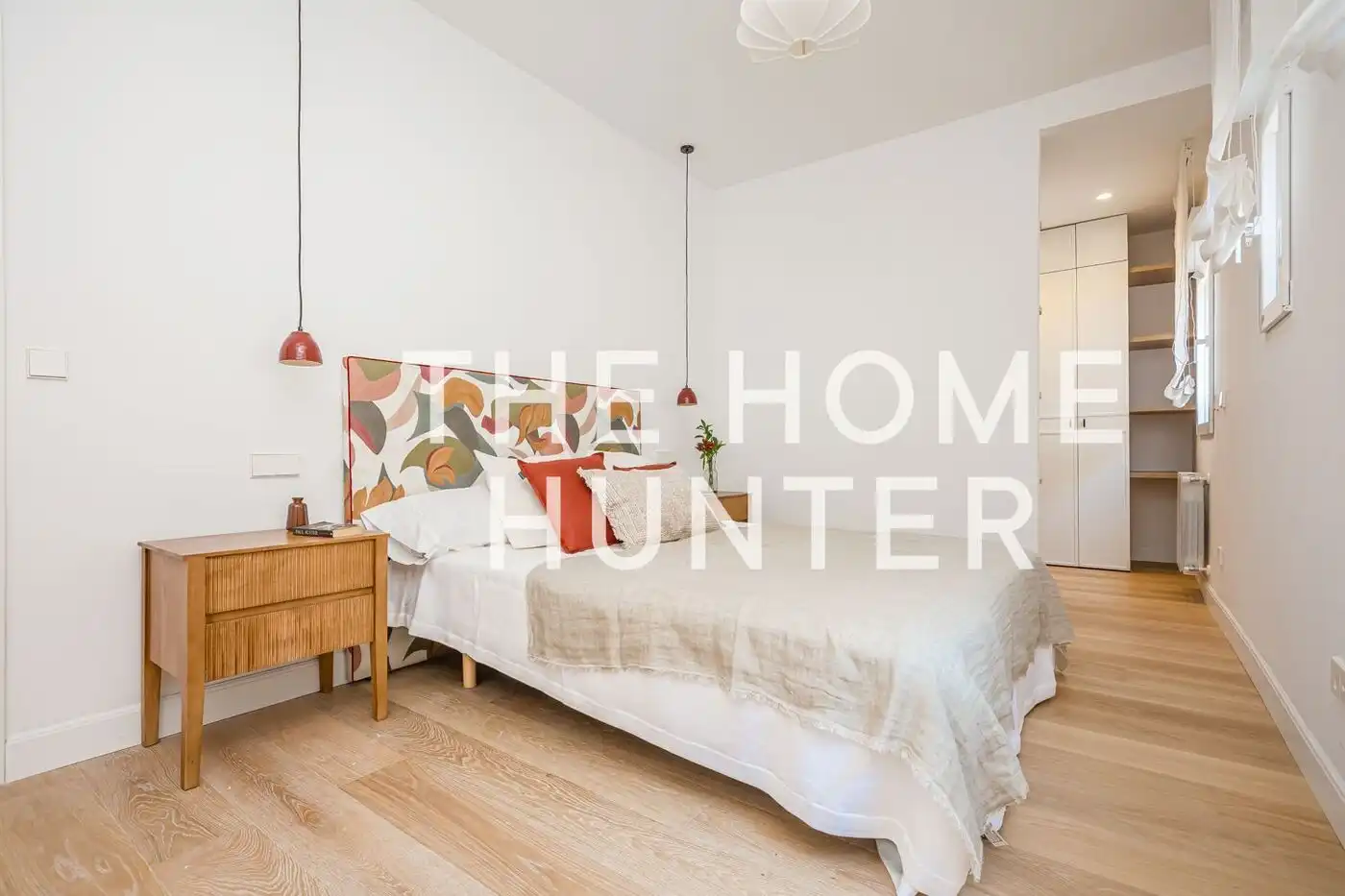 Bedroom of Flat for sale in Madrid  with Air Conditioner, Heating and Furnished