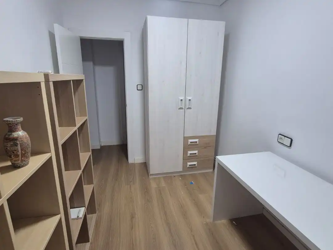 Appartamento con ascensore in affitto a Jose María de Haro 4, imagen 17