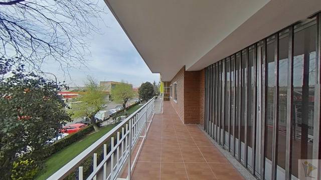 Piso en Venta en CL POZO DE LA NIEVE  en Parque Cataluña