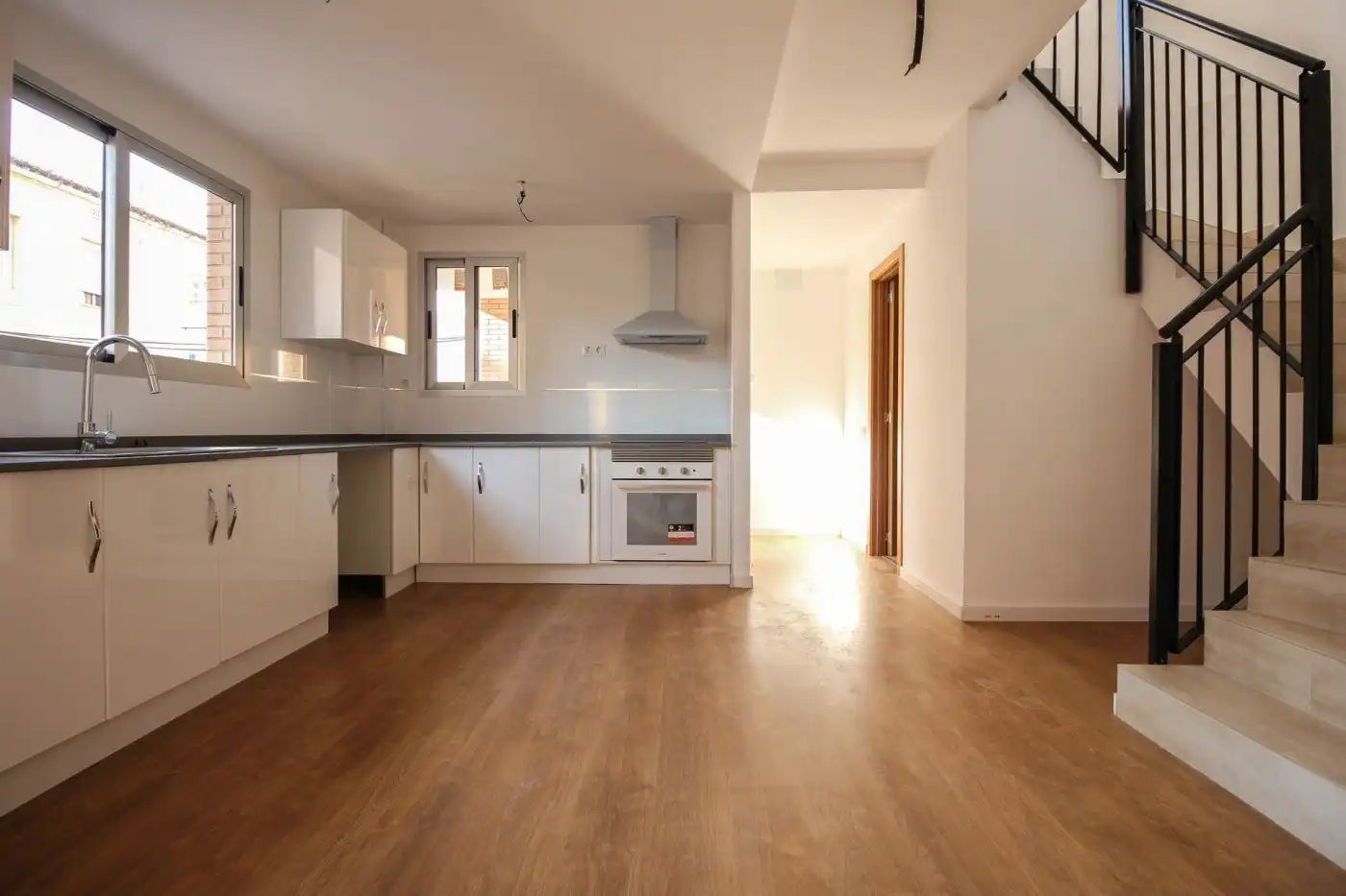 Cuina de Casa o xalet en venda en Sagunto / Sagunt amb Terrassa