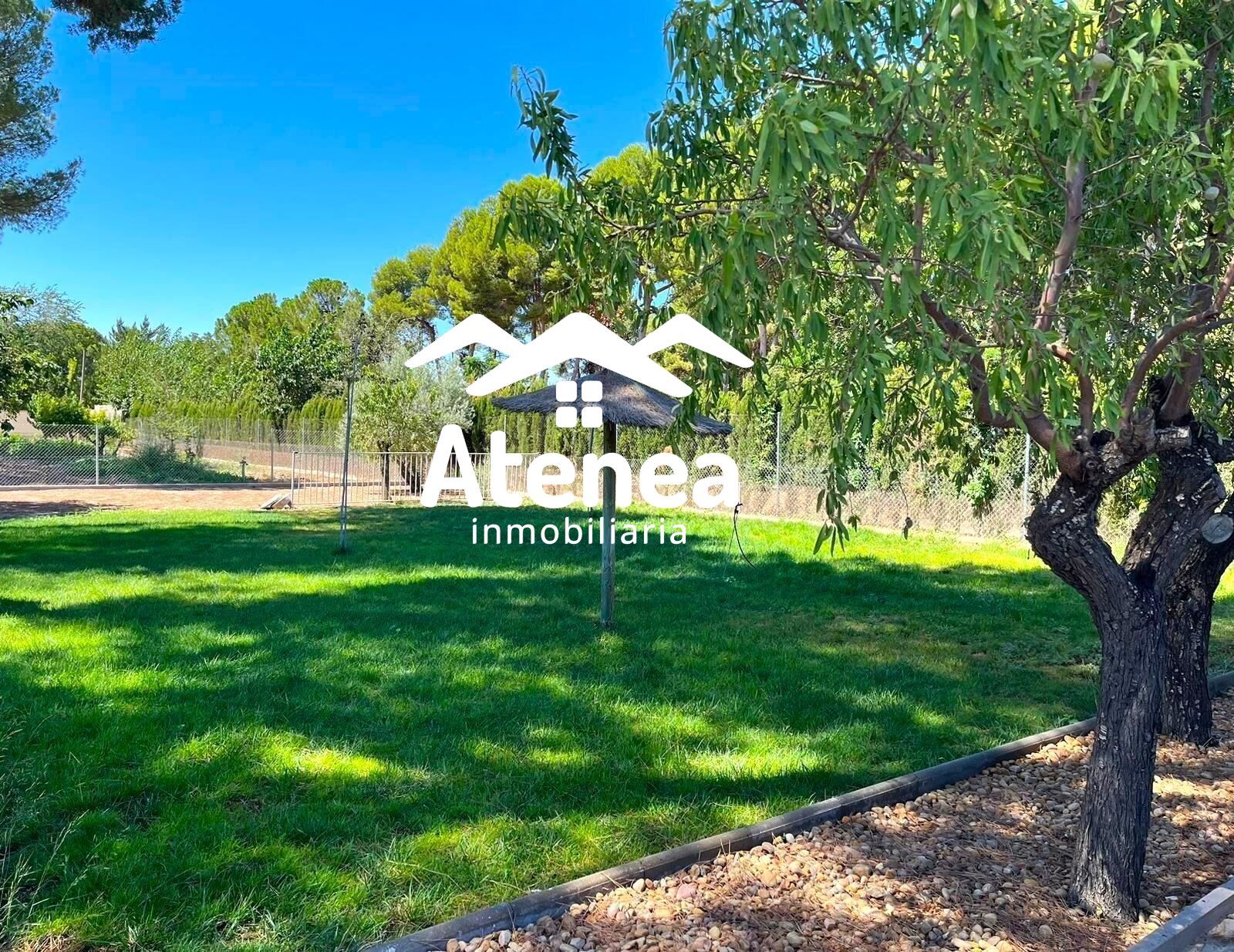 Casa o xalet en venda en  Albacete Capital amb Aire condicionat, Calefacció i Jardí privat