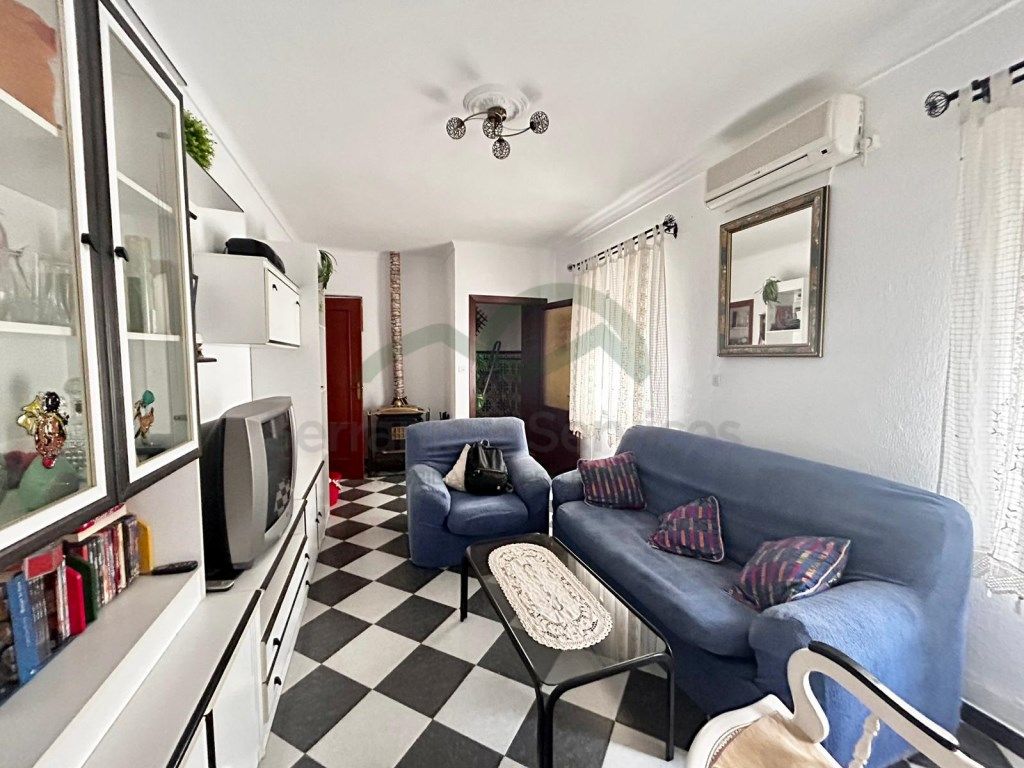 Living room of Country house for sale in Benaoján