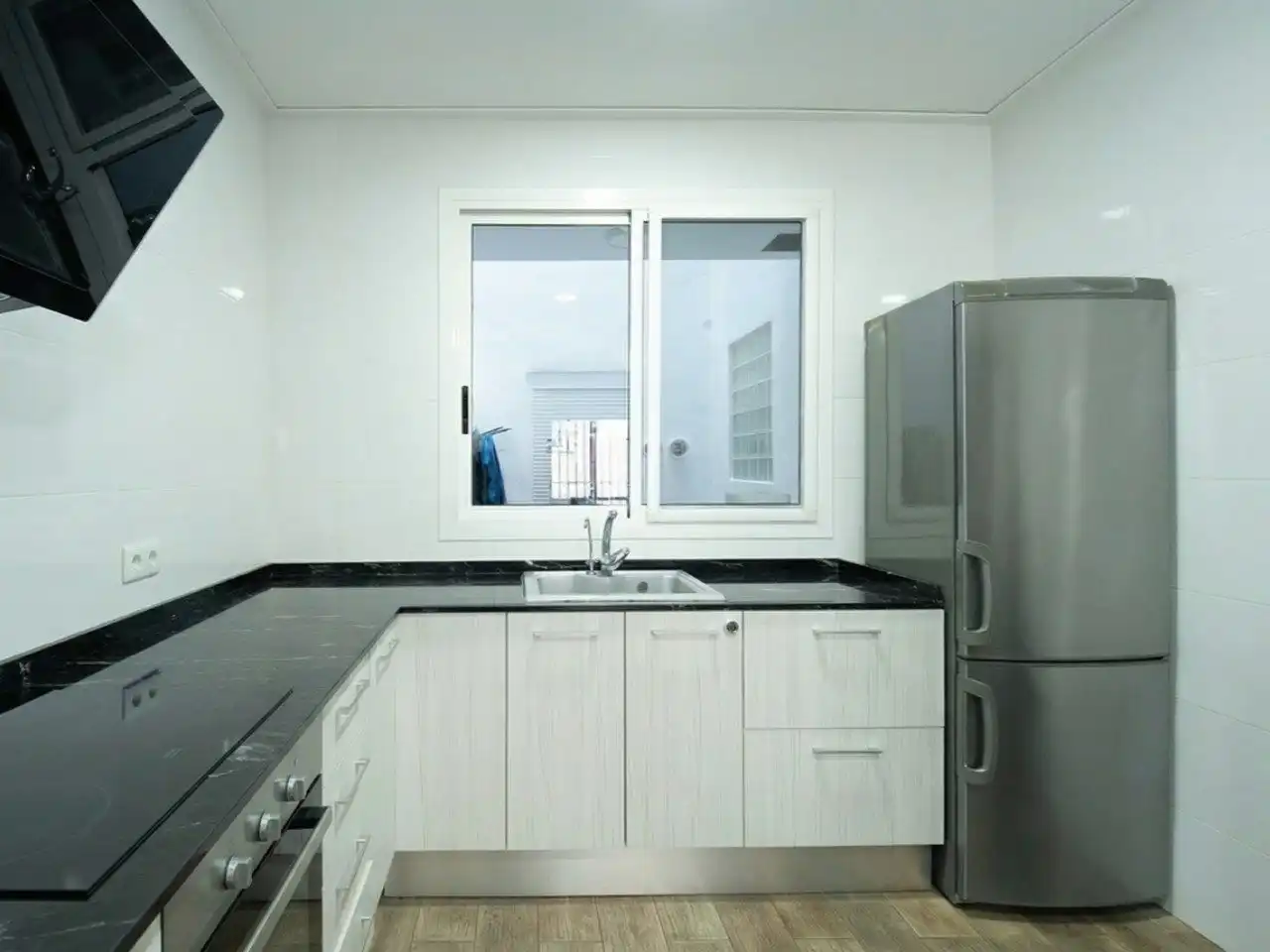 Cocina de Piso en venta en Carlet con Jardín privado, Terraza y Amueblado
