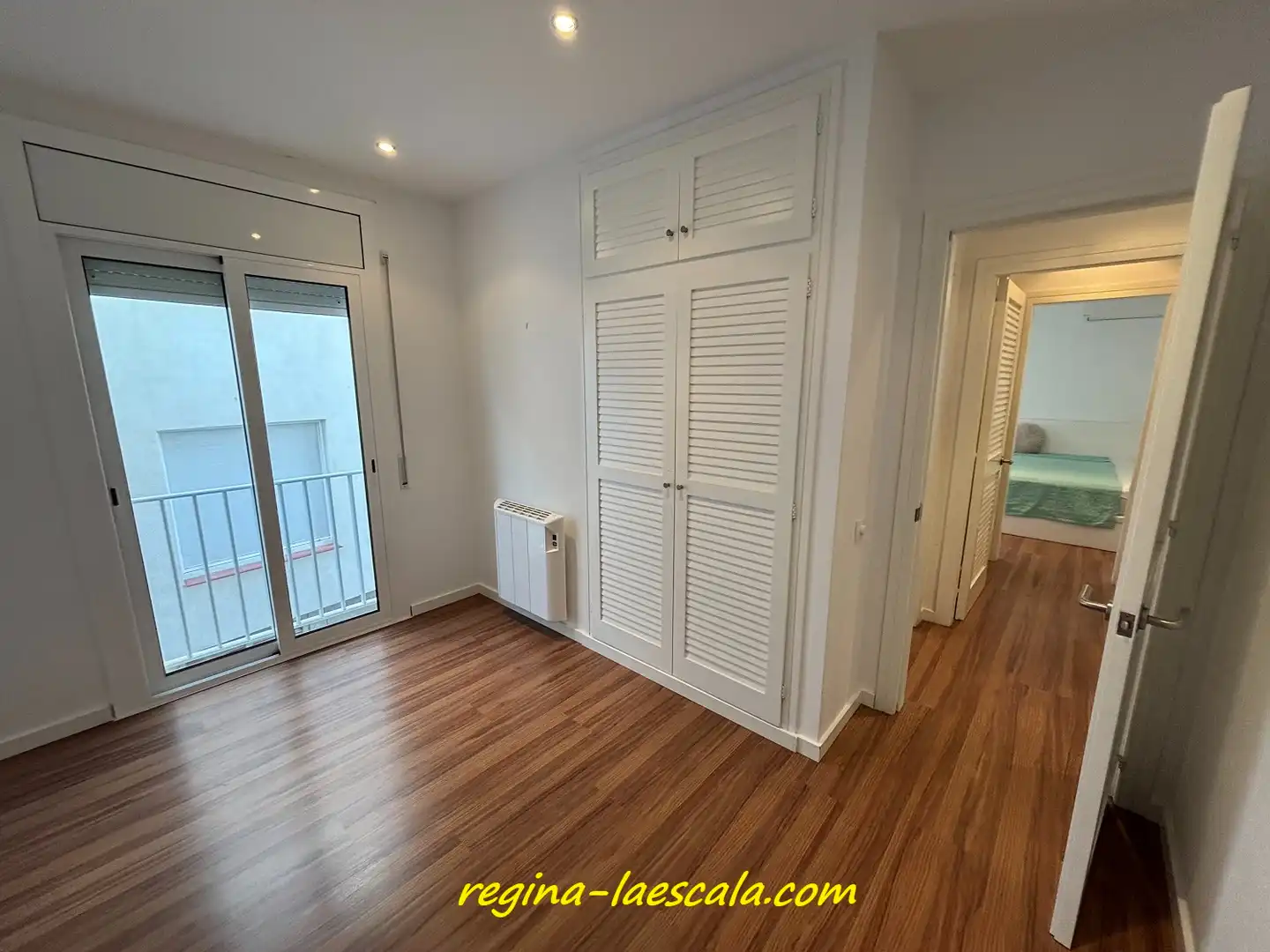 Bedroom of Flat for sale in L'Escala  with Heating, Parquet flooring and Terrace