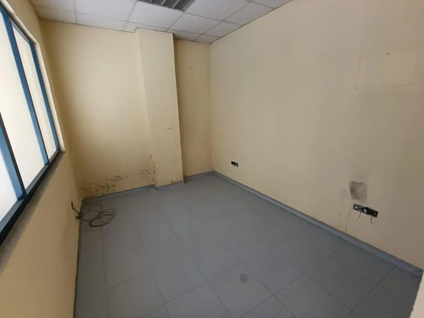 Local comercial en venta en CANDIDO FERNANDEZ RIESGO 1, imagen 5