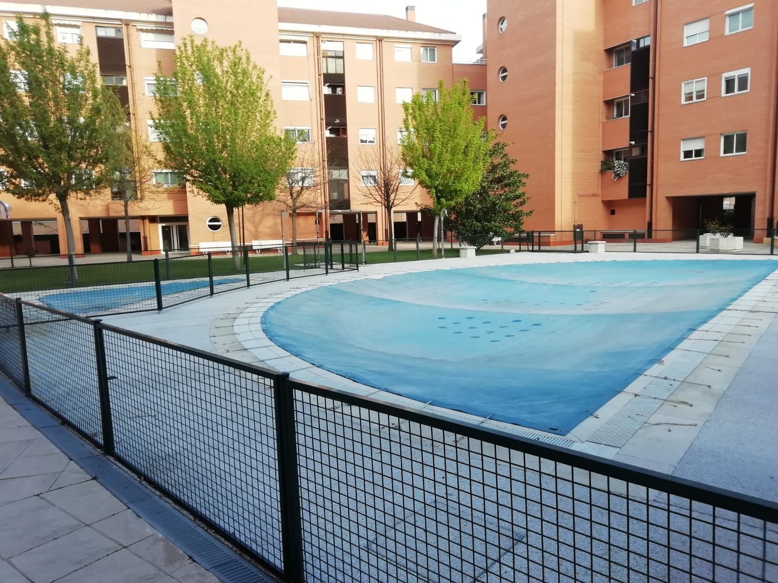 Piscina de Pis de lloguer en  Madrid Capital amb Aire condicionat, Calefacció i Parquet