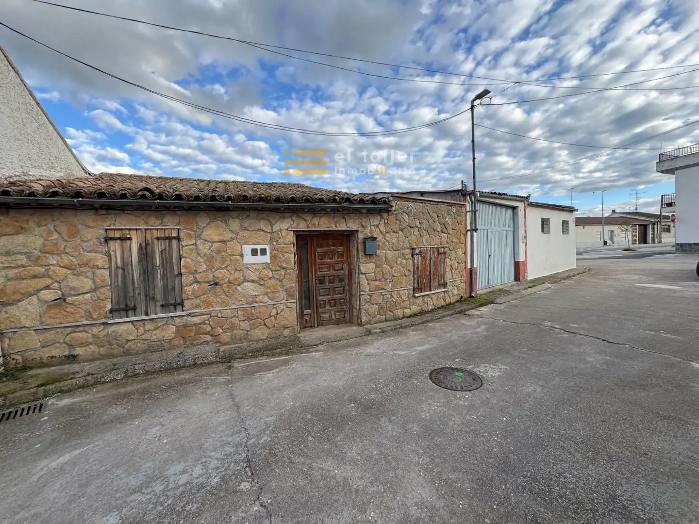 Vista exterior de Casa o xalet en venda en Garcihernández
