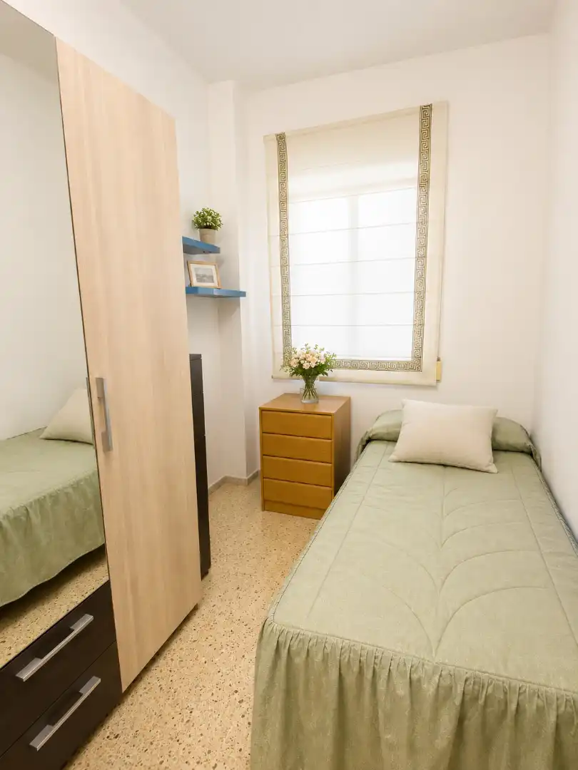 Schlafzimmer von Wohnung zum Verkauf in Barcelona mit Balkon