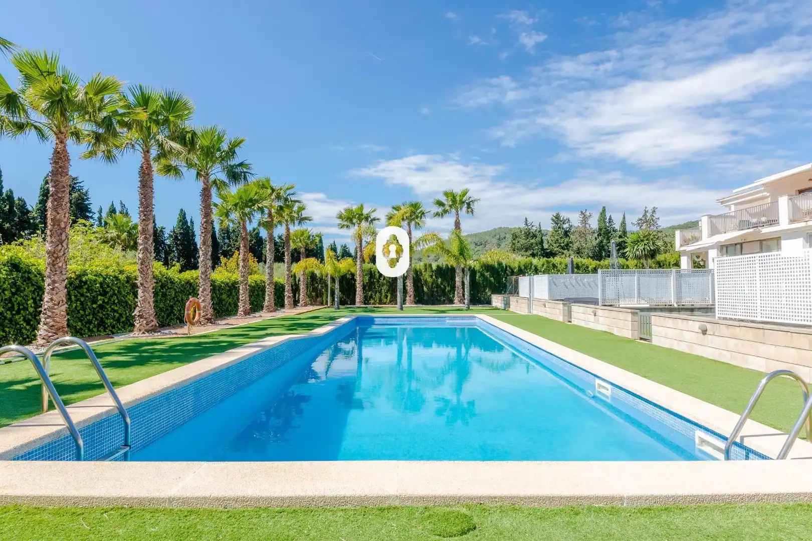 Piscina de Casa adosada en venda en Sa Pobla amb Aire condicionat, Jardí privat i Parquet