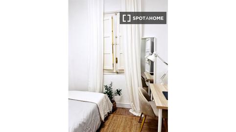 Foto 3 de Pis per a compartir a Fuente del Berro, Madrid