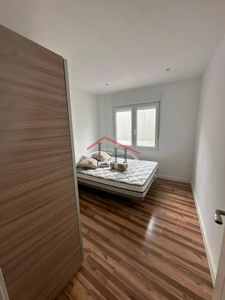 Habitación de Piso en venta en León Capital  con Calefacción, Parquet y Terraza