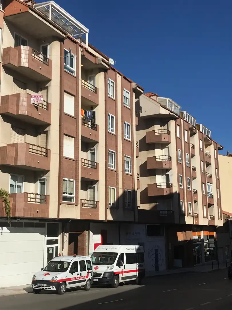 Vista exterior de Apartamento en venta en Benavente con Calefacción, Parquet y Terraza