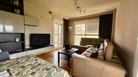 Foto 2 de Piso en venta en Cueva de Menga, Urbadiez - Entrepuentes, Sevilla Capital