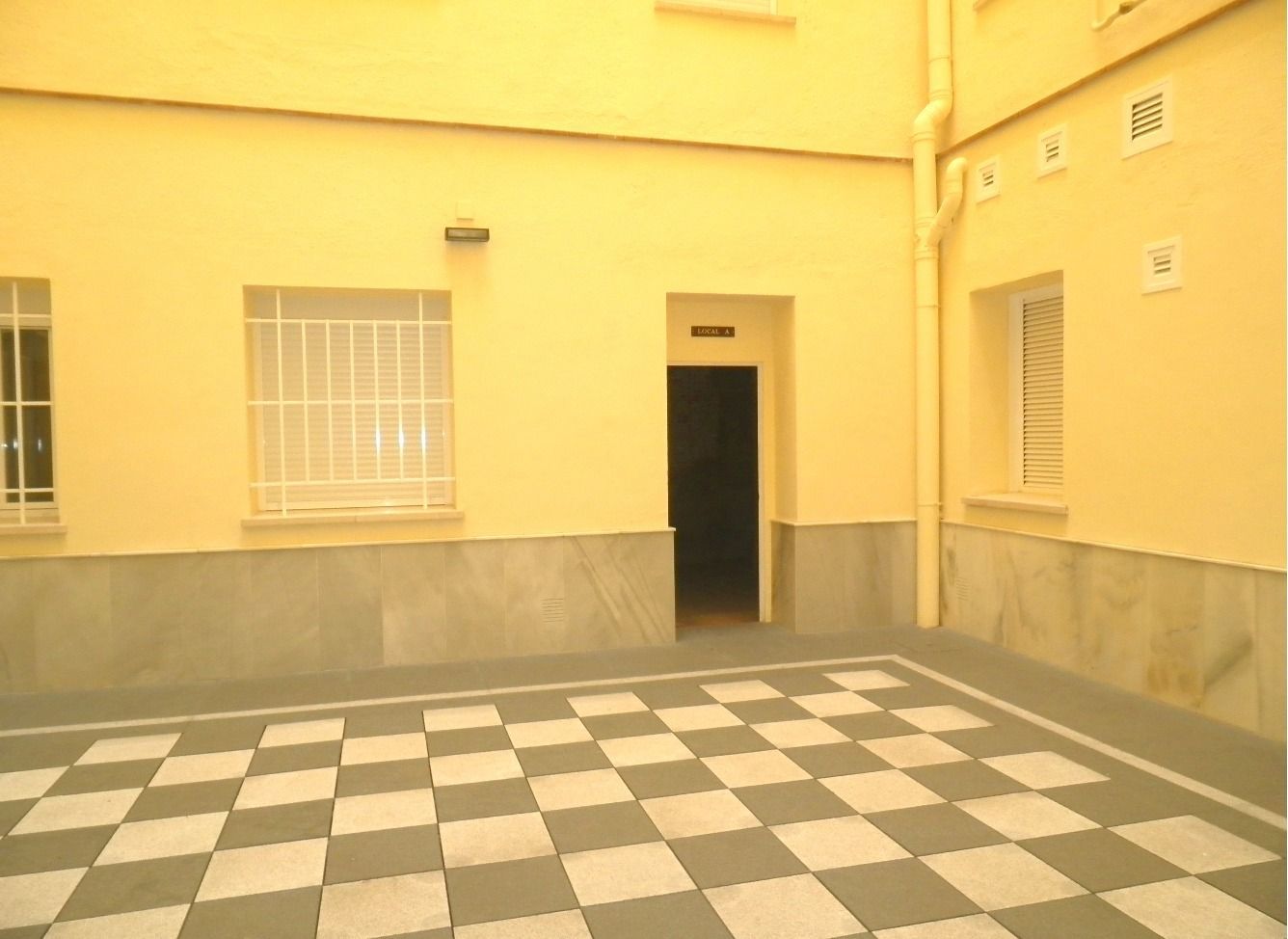 Premises to rent in  Madrid Capital