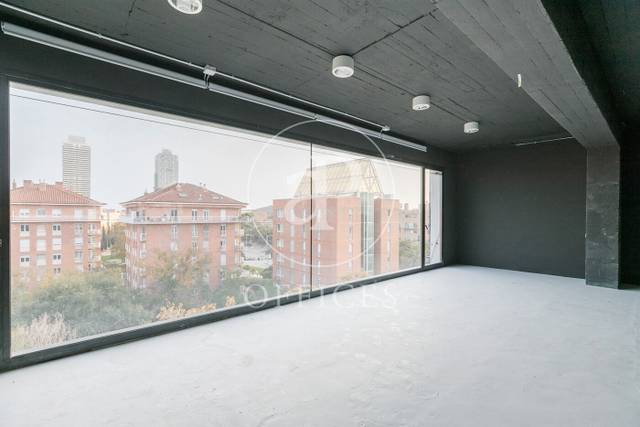 Oficina en Alquiler en Carrer de Ramon Turró en El Poblenou