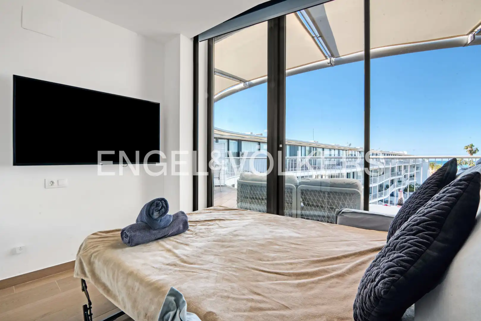 Habitación de Ático en venta en Dénia con Calefacción, Terraza y Piscina