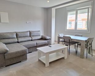 Sala d'estar de Pis de lloguer en La Línea de la Concepción amb Terrassa