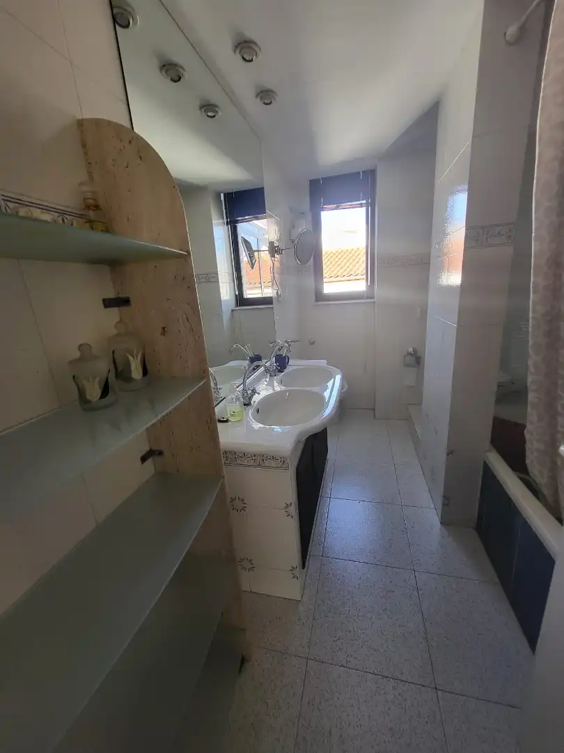 Apartment with lift to rent in Avenida de Hernán Cortés, imagen 13