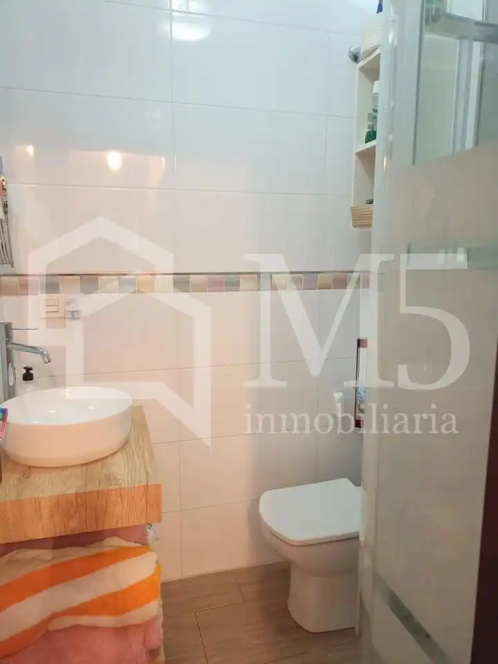 Piso en venta en Caleta de Vélez