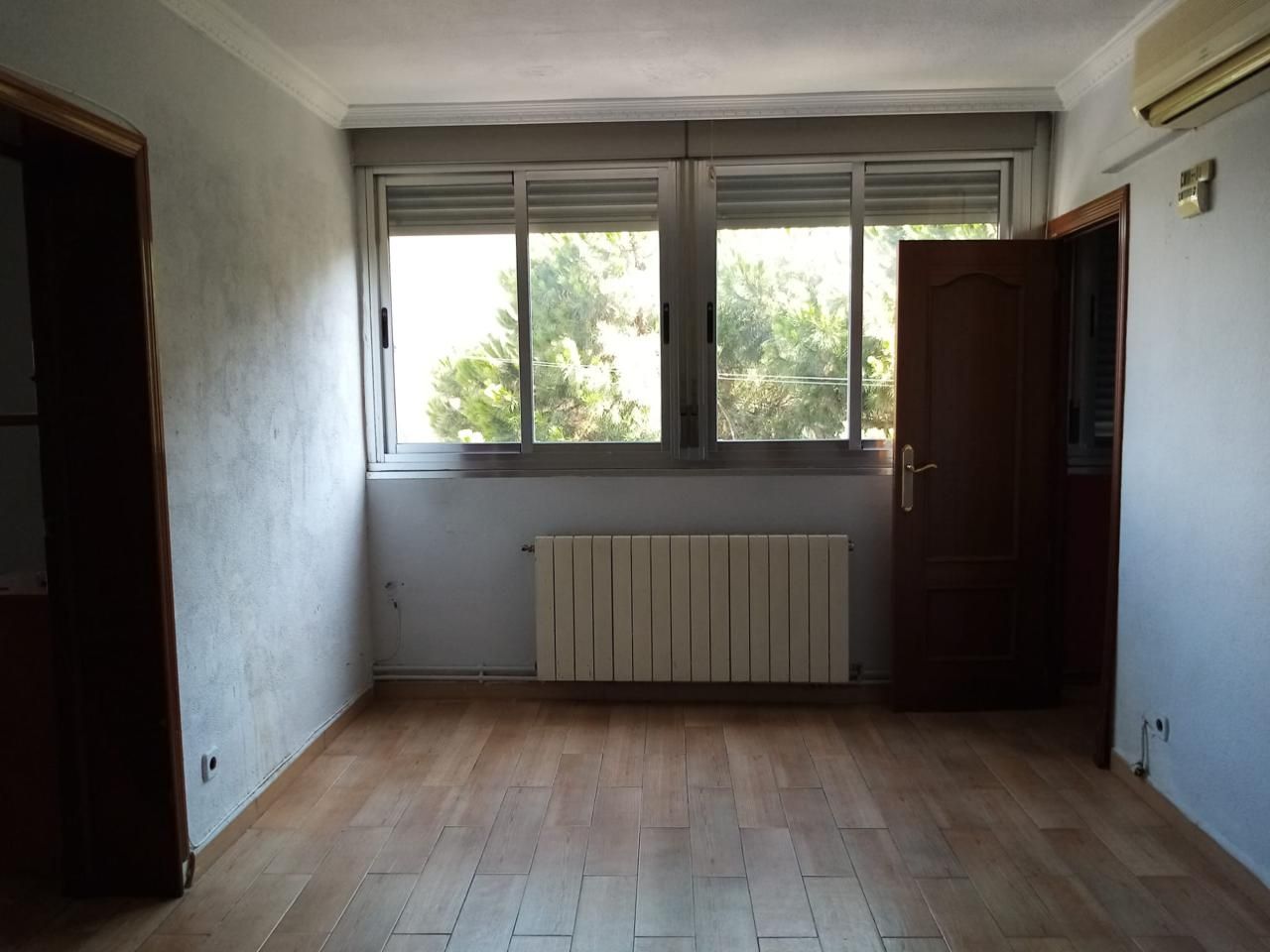 Bedroom of Flat for sale in  Madrid Capital