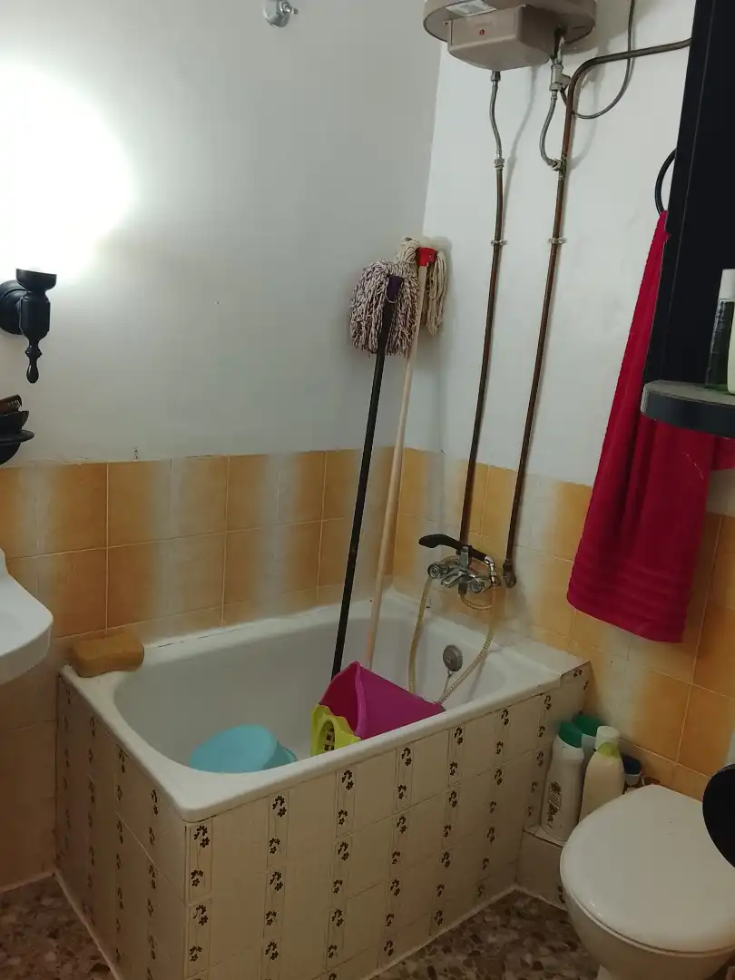 Bany de Casa o xalet en venda en Vallhermoso de la Fuente amb Moblat