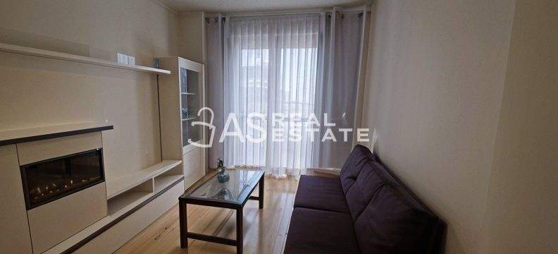 Sala d'estar de Pis en venda en  Madrid Capital amb Aire condicionat i Terrassa