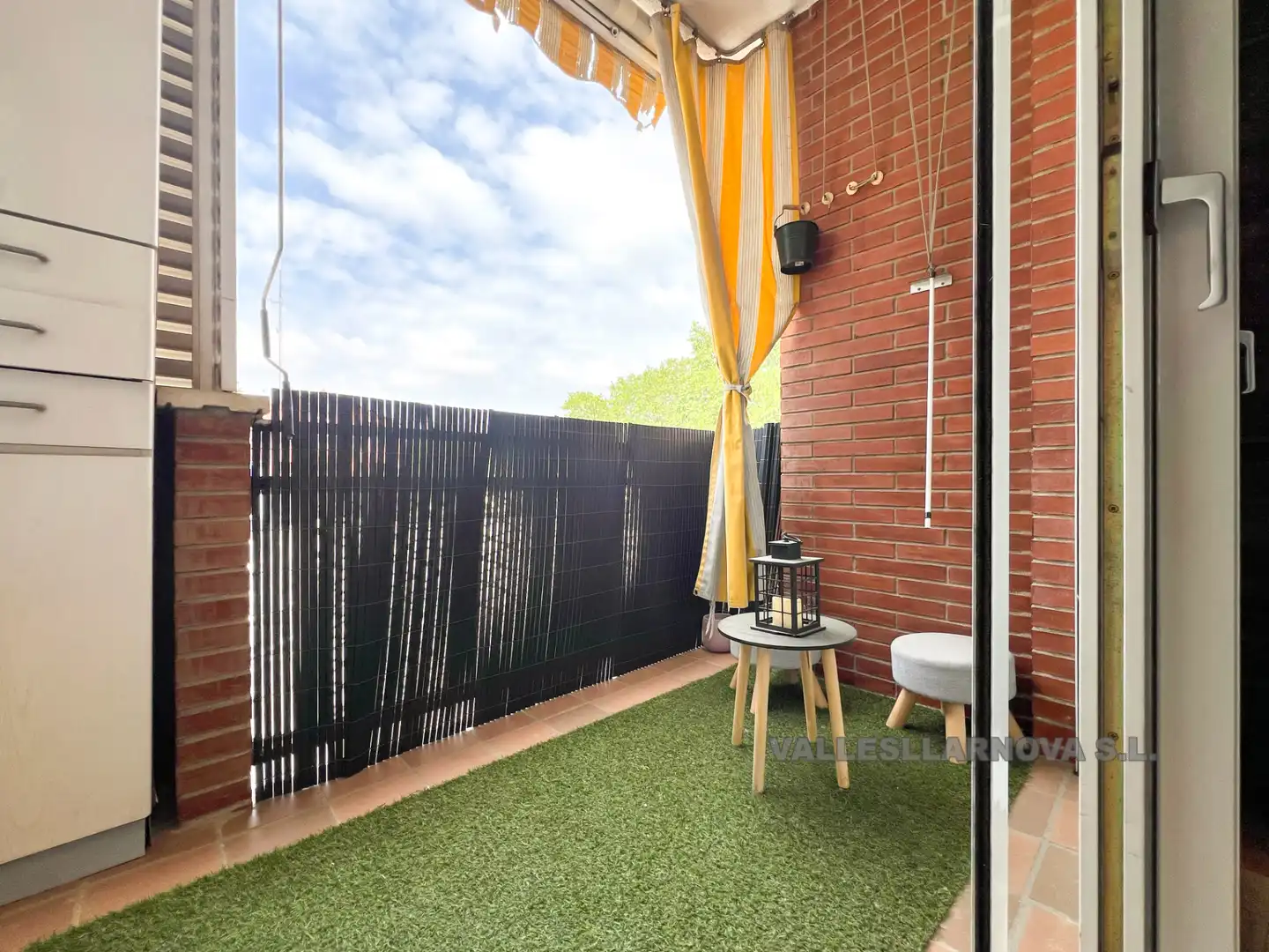 Terrasse von Wohnung zum Verkauf in Polinyà mit Klimaanlage, Heizung und Abstellraum