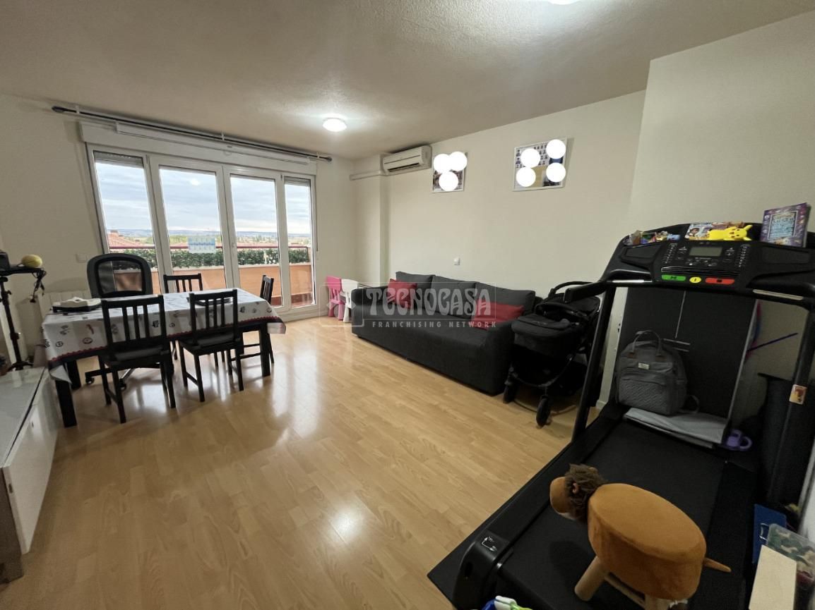 Living room of Flat for sale in Humanes de Madrid  with Air Conditioner, Heating and Terrace