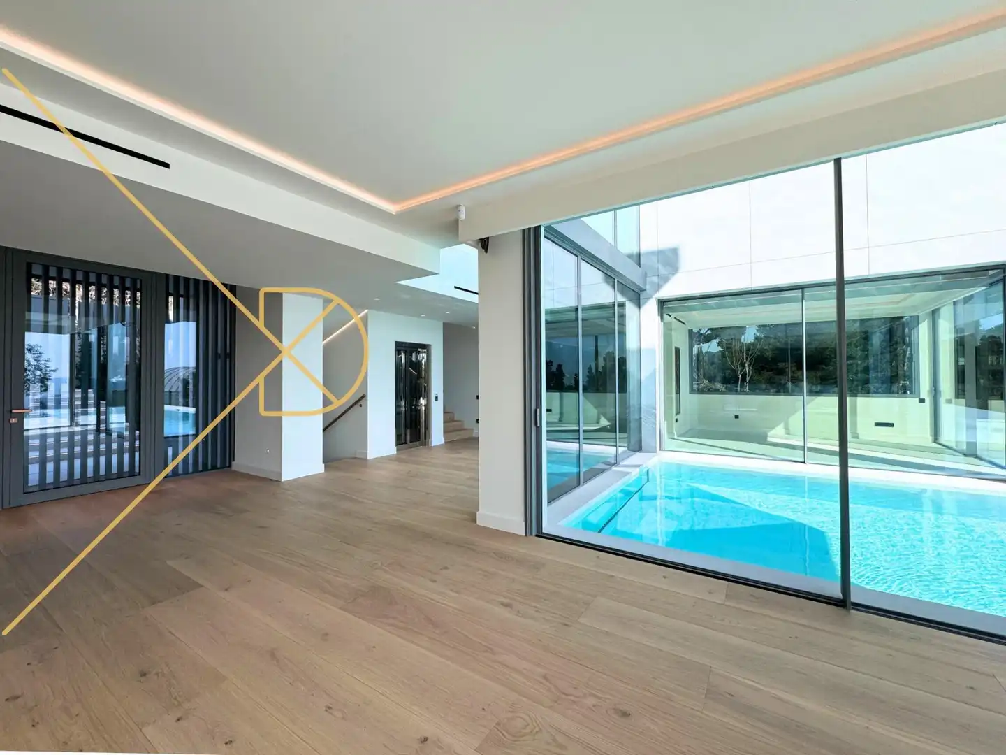 Piscina de Casa o chalet en venta en Barcelona con Aire acondicionado, Calefacción y Jardín privado