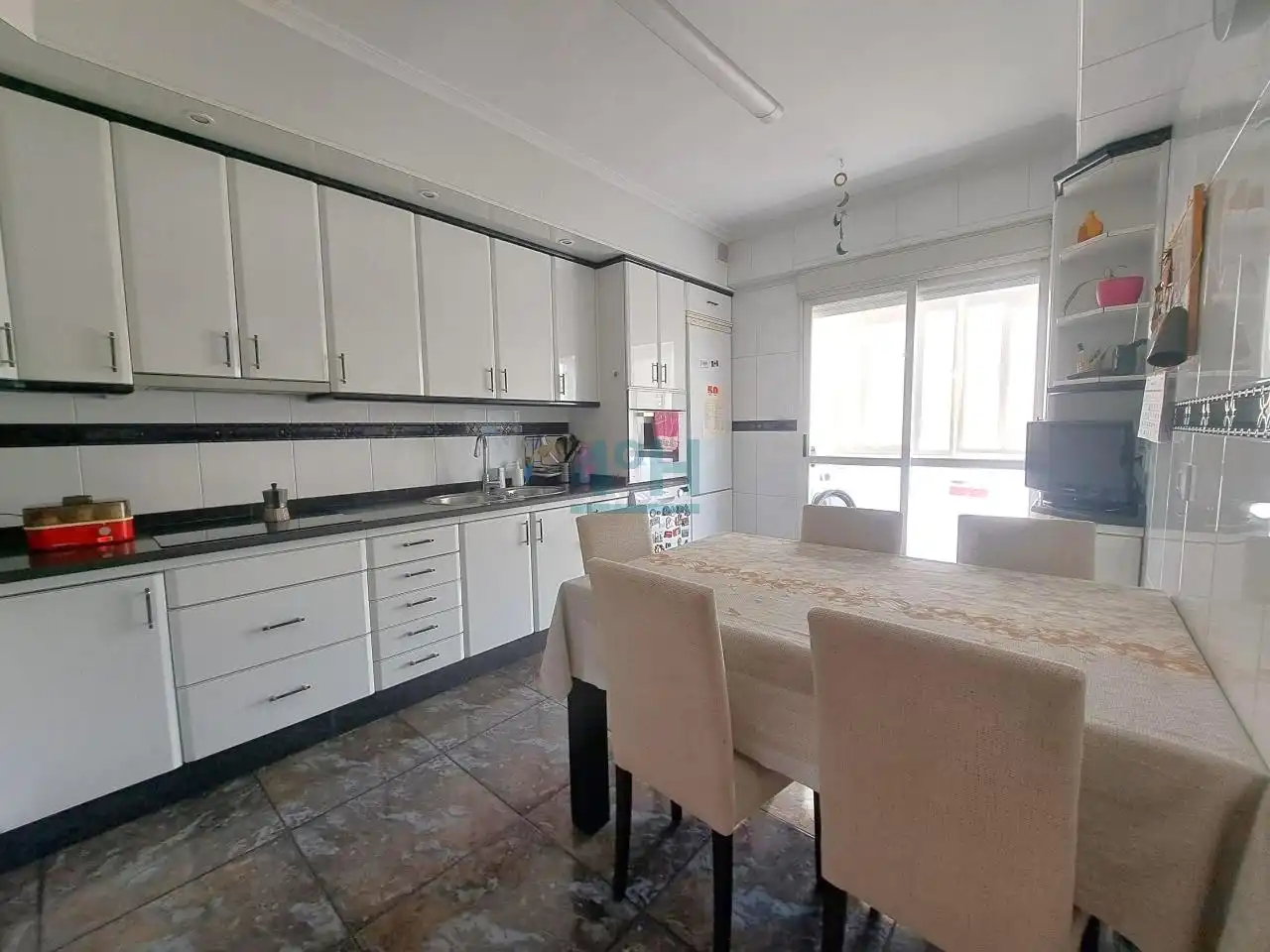 Cocina de Piso en venta en Ourense Capital  con Calefacción, Parquet y Amueblado
