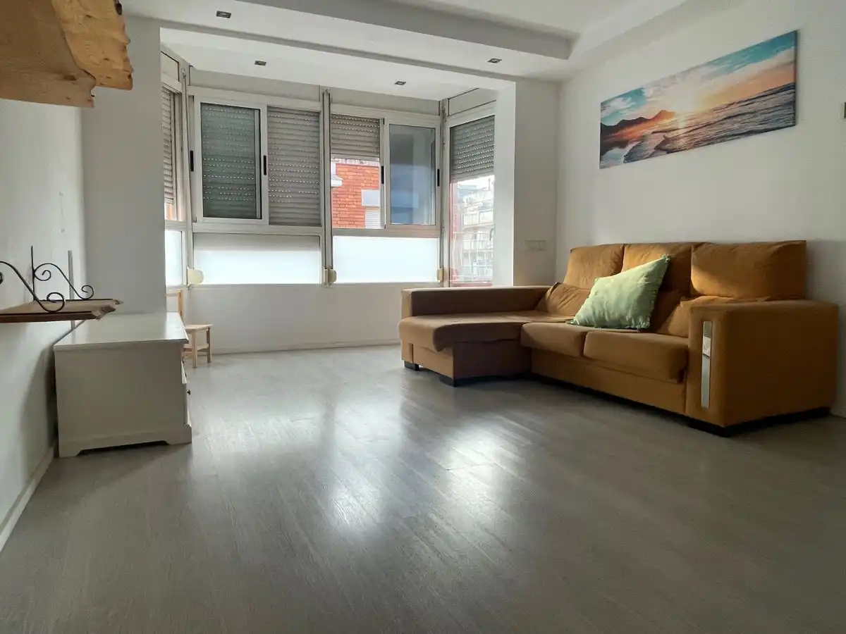 Flat with terrace for sale in Marianao, imagen 3