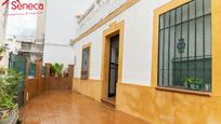 Exterior view of House or chalet for sale in  Córdoba Capital  with Storage room