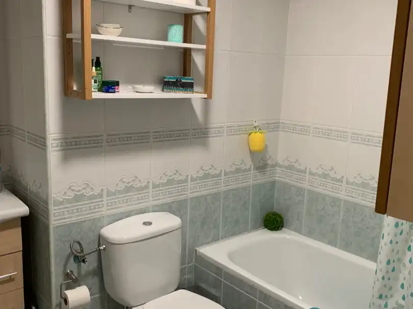 Bathroom of Flat for sale in Navalagamella, Madrid