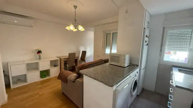Cuina de Pis de lloguer en Zaragoza amb Aire condicionat, Calefacció i Parquet