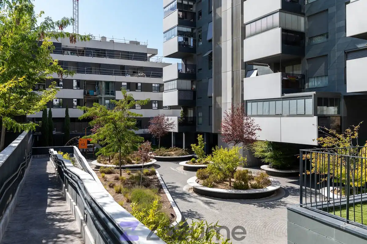 Terrace of Flat for rent in Madrid  with Air Conditioner, Private garden and Terrace