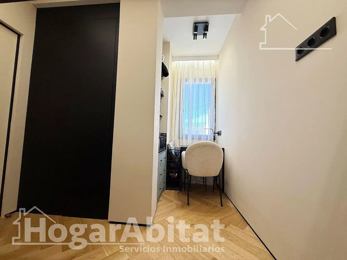 Dormitori de Pis en venda en Alicante / Alacant amb Aire condicionat, Parquet i Terrassa