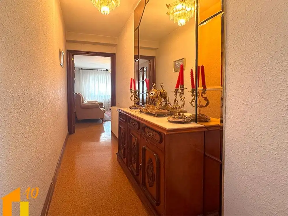 Piso en venta en Burgos con Calefacción