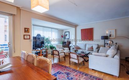 Living room of Flat for sale in  Logroño  with Heating, Parquet flooring and Terrace