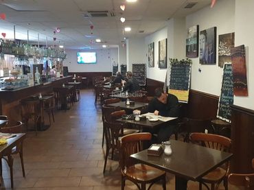 Business premises for sale in Carrer de l'Escola Graduada 4