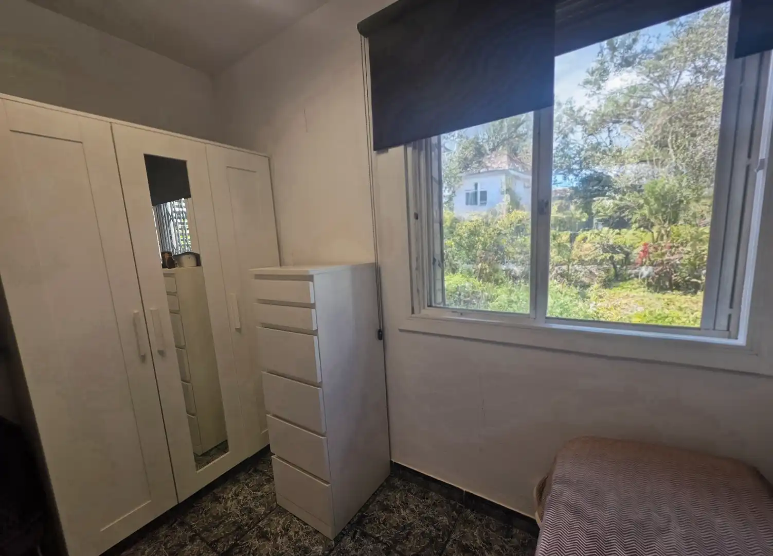 Habitación de Casa adosada en venta en El Vendrell con Calefacción y Trastero