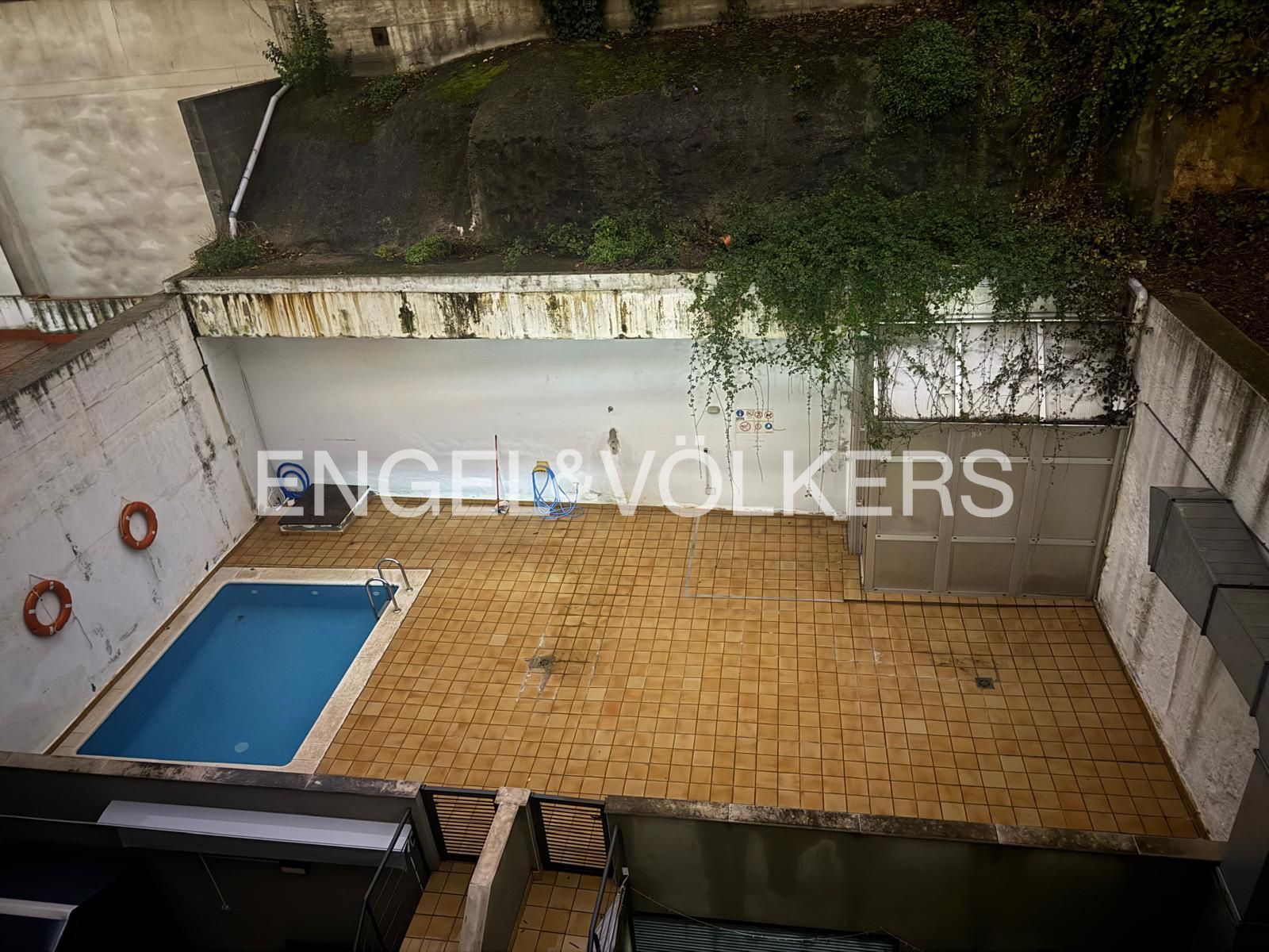 Piscina de Piso en venta en  Barcelona Capital con Aire acondicionado, Calefacción y Parquet
