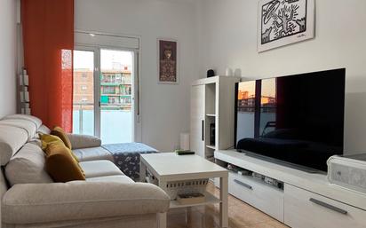 Living room of Flat for sale in  Barcelona Capital  with Air Conditioner, Heating and Terrace