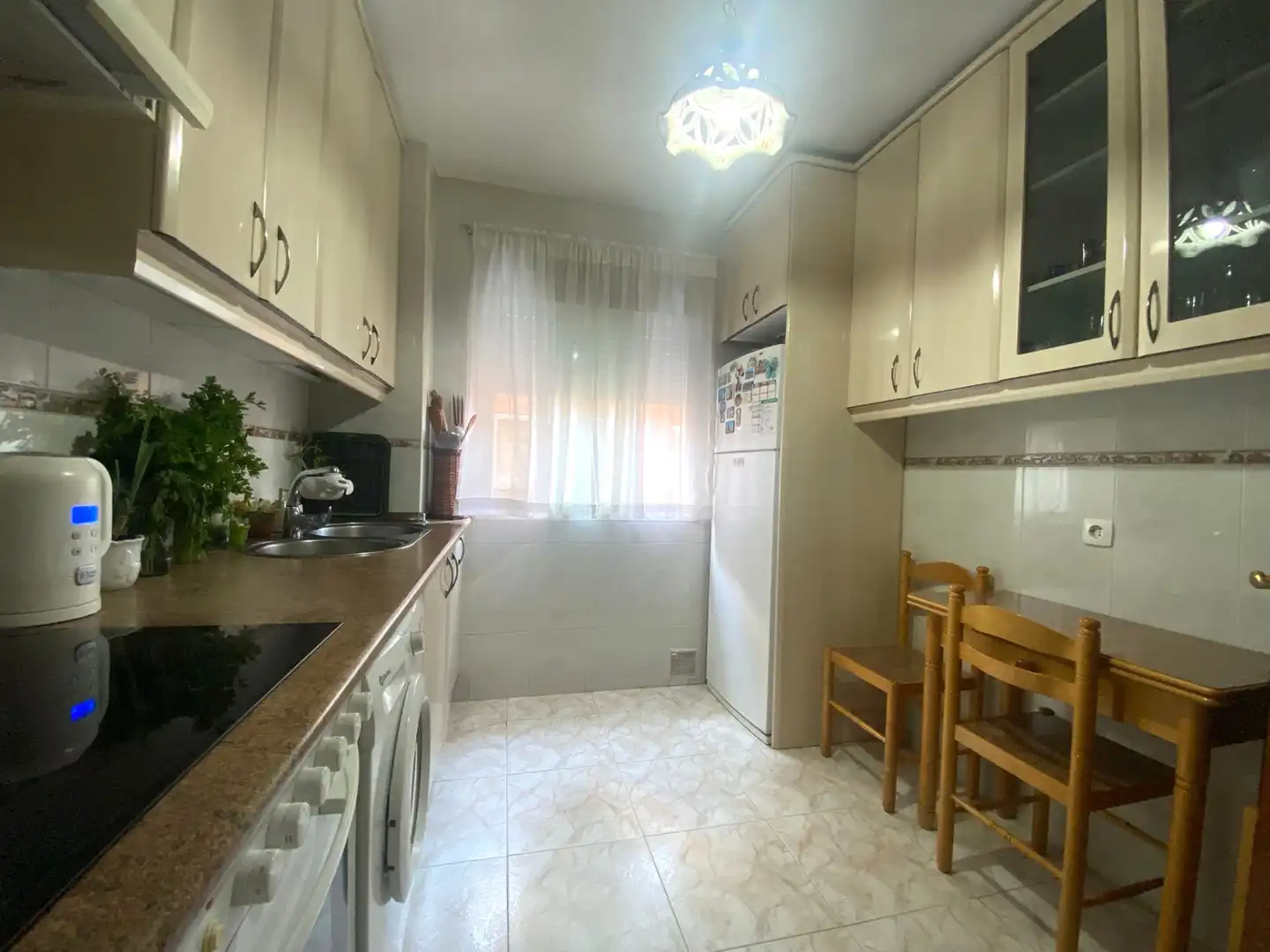 Cocina de Piso en venta en Madrid con Calefacción, Parquet y Amueblado