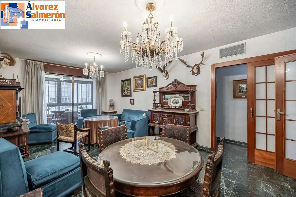 Flat with lift for sale in Beiro, imagen 2