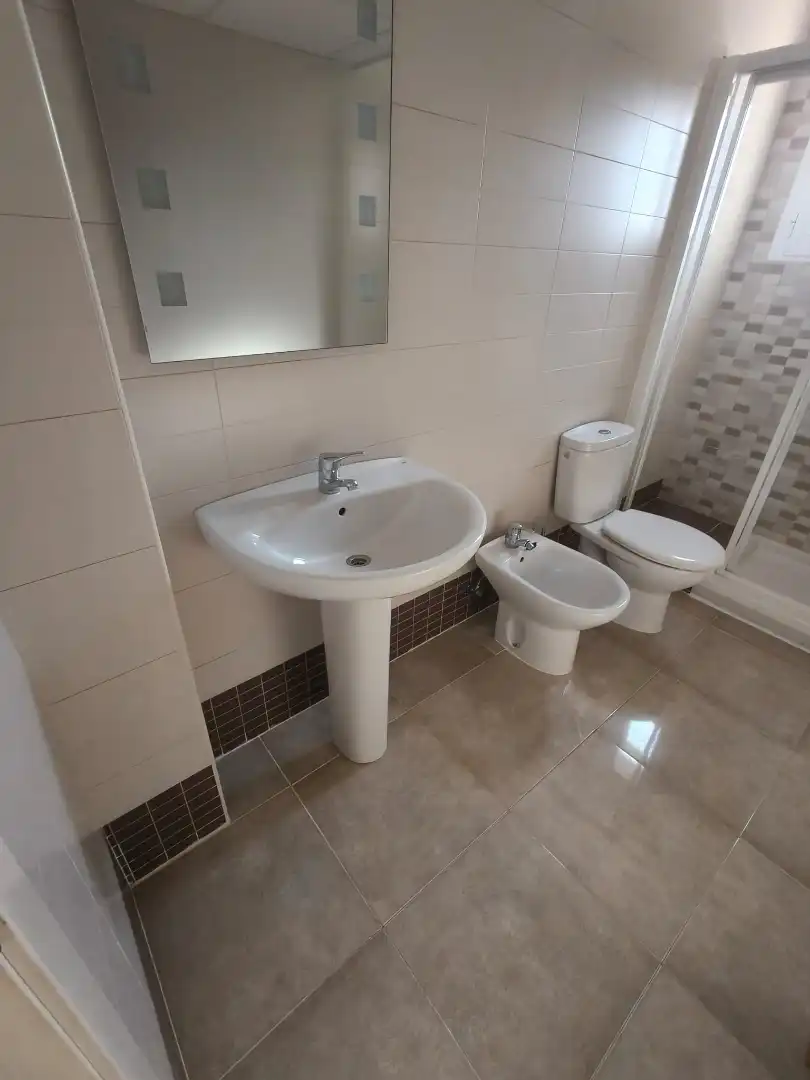 Badezimmer von Wohnung zum Verkauf in Águilas mit Terrasse, Abstellraum und Möbliert