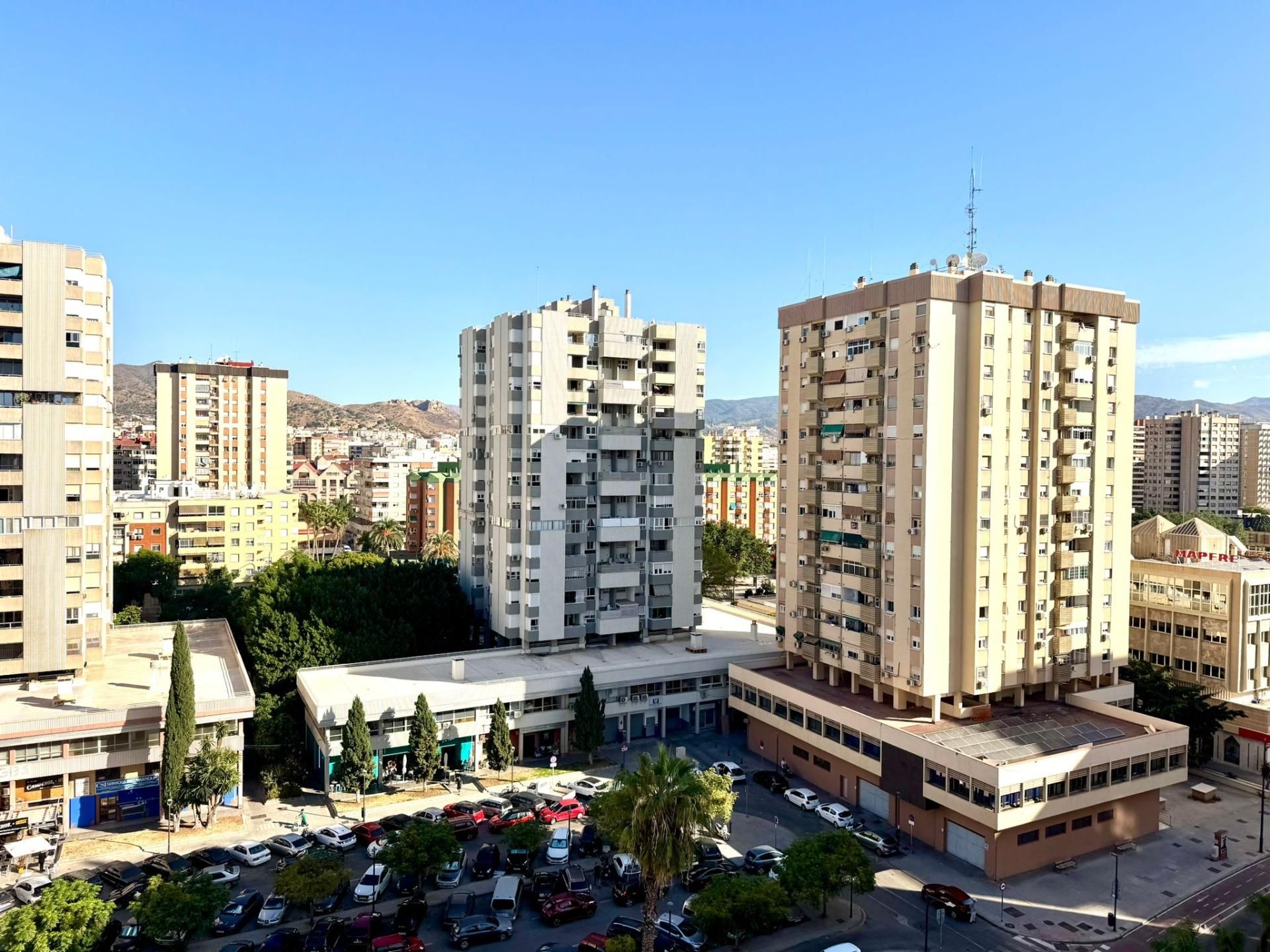 Vista exterior de Pis en venda en Málaga Capital amb Aire condicionat, Terrassa i Balcó
