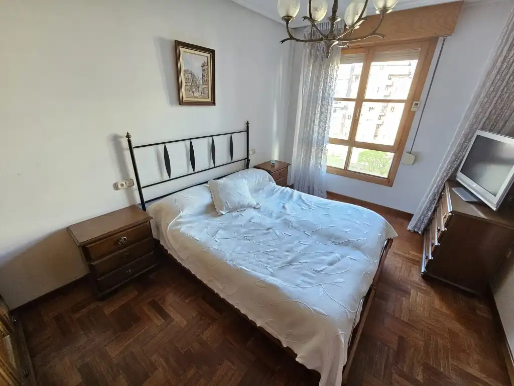 Habitación de Piso en venta en Avilés