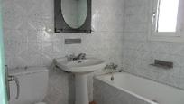 Bathroom of Country house for sale in Fuentes de Jiloca